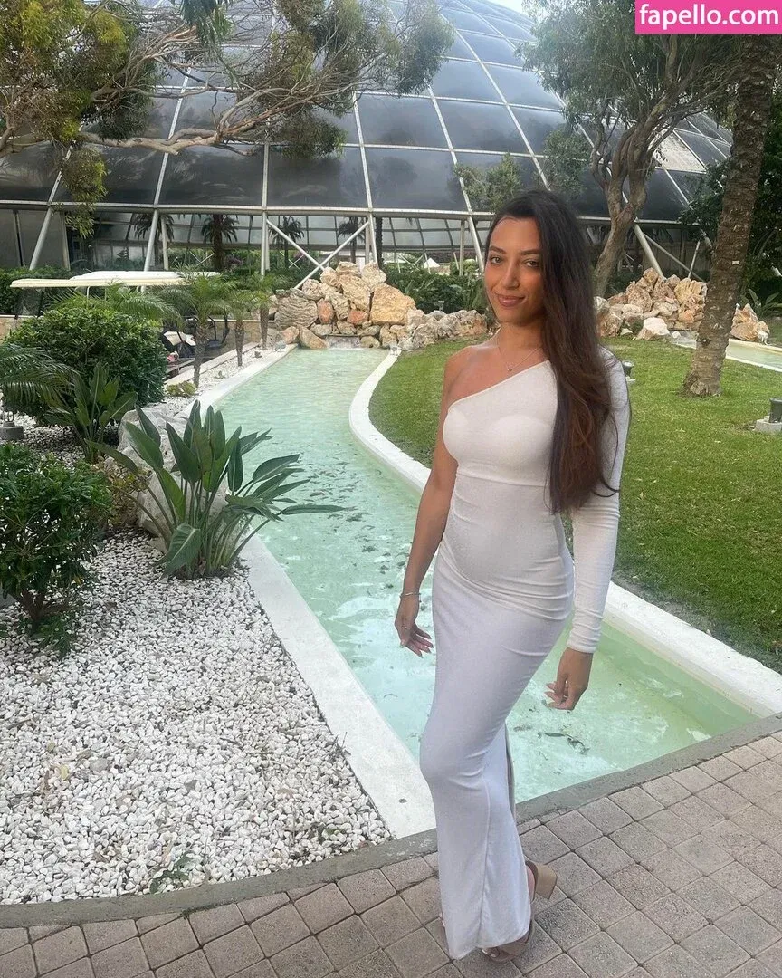 React GirlsYT Onlyfans Photo Gallery 