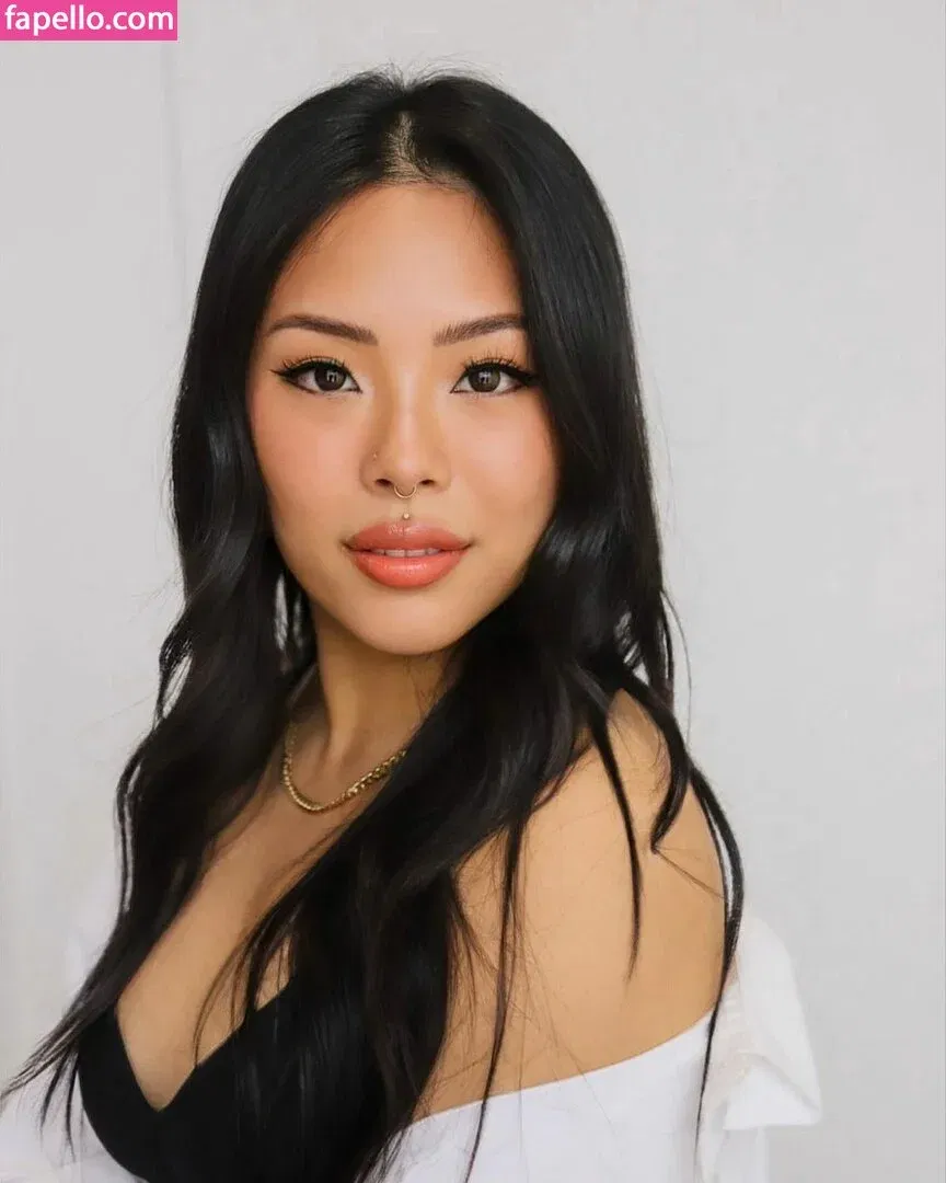 React GirlsYT Onlyfans Photo Gallery 