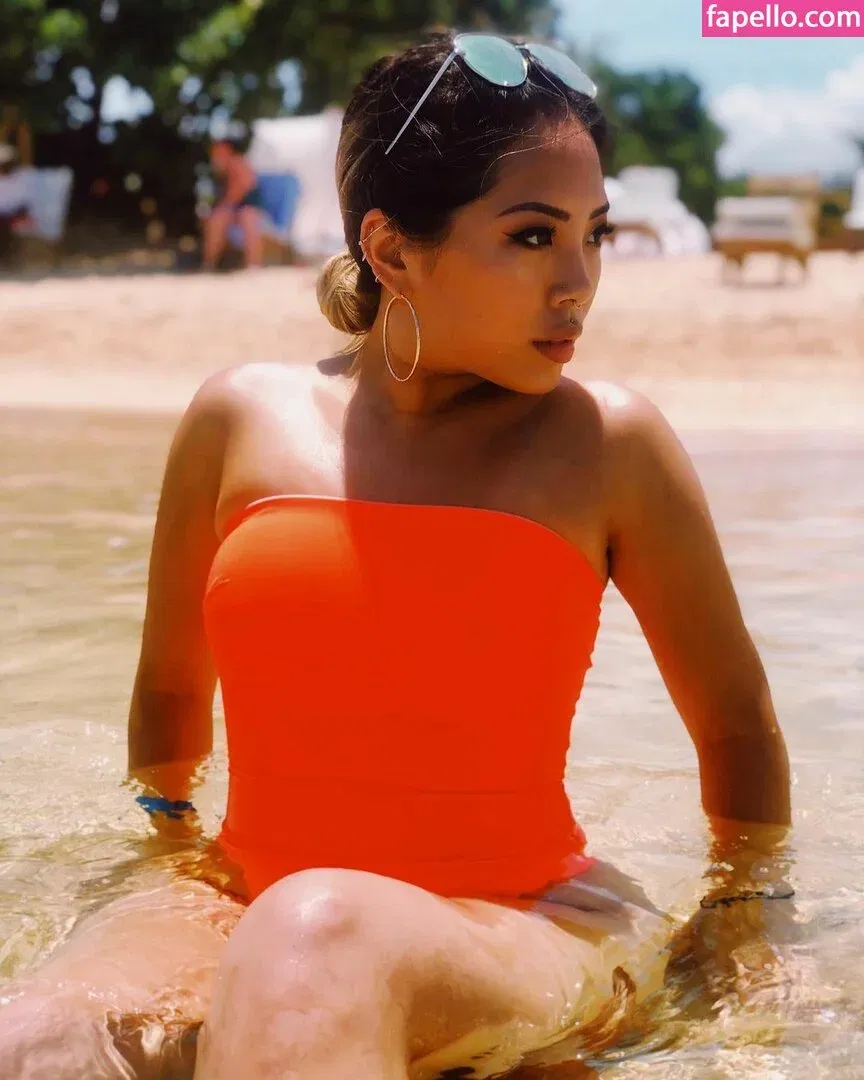 React GirlsYT Onlyfans Photo Gallery 