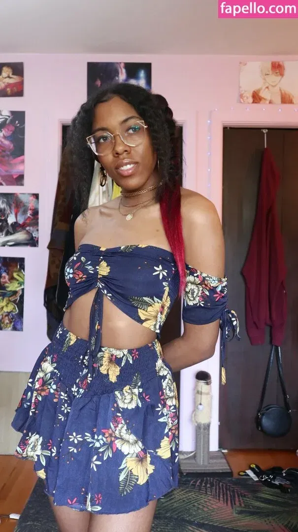 React GirlsYT Onlyfans Photo Gallery 