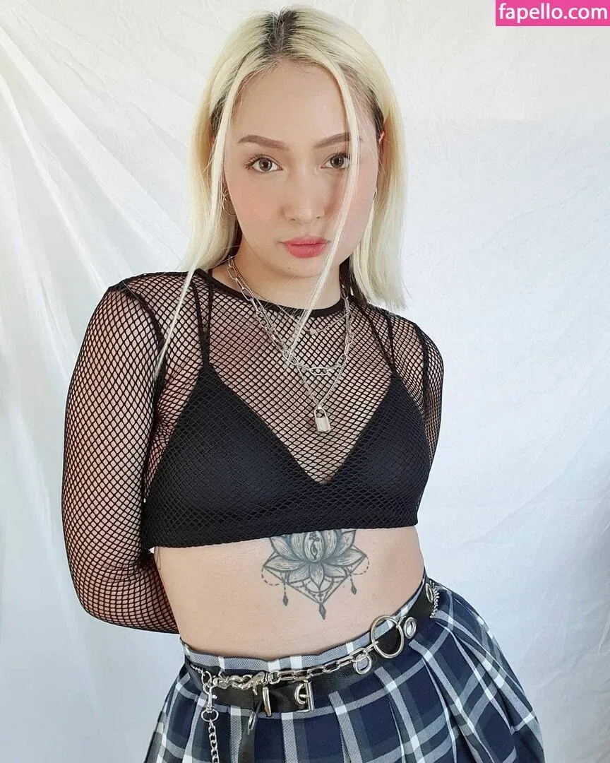 React GirlsYT Onlyfans Photo Gallery 