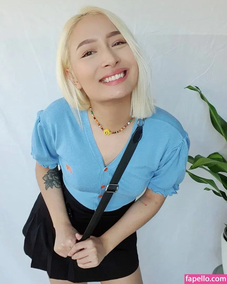 React GirlsYT Onlyfans Photo Gallery 