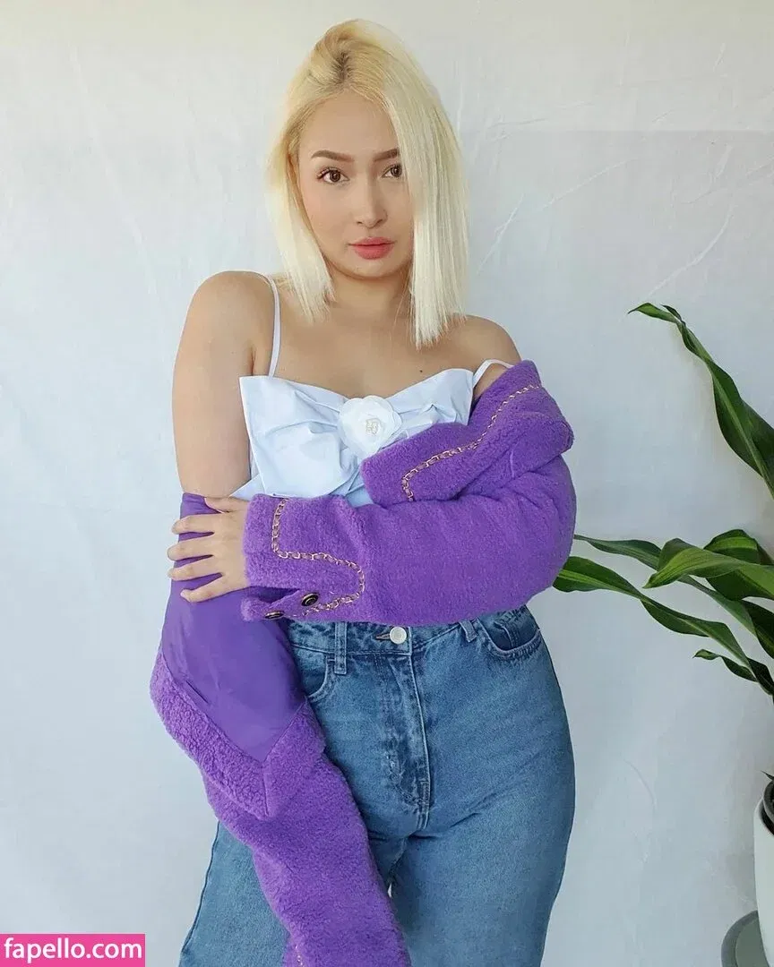 React GirlsYT Onlyfans Photo Gallery 