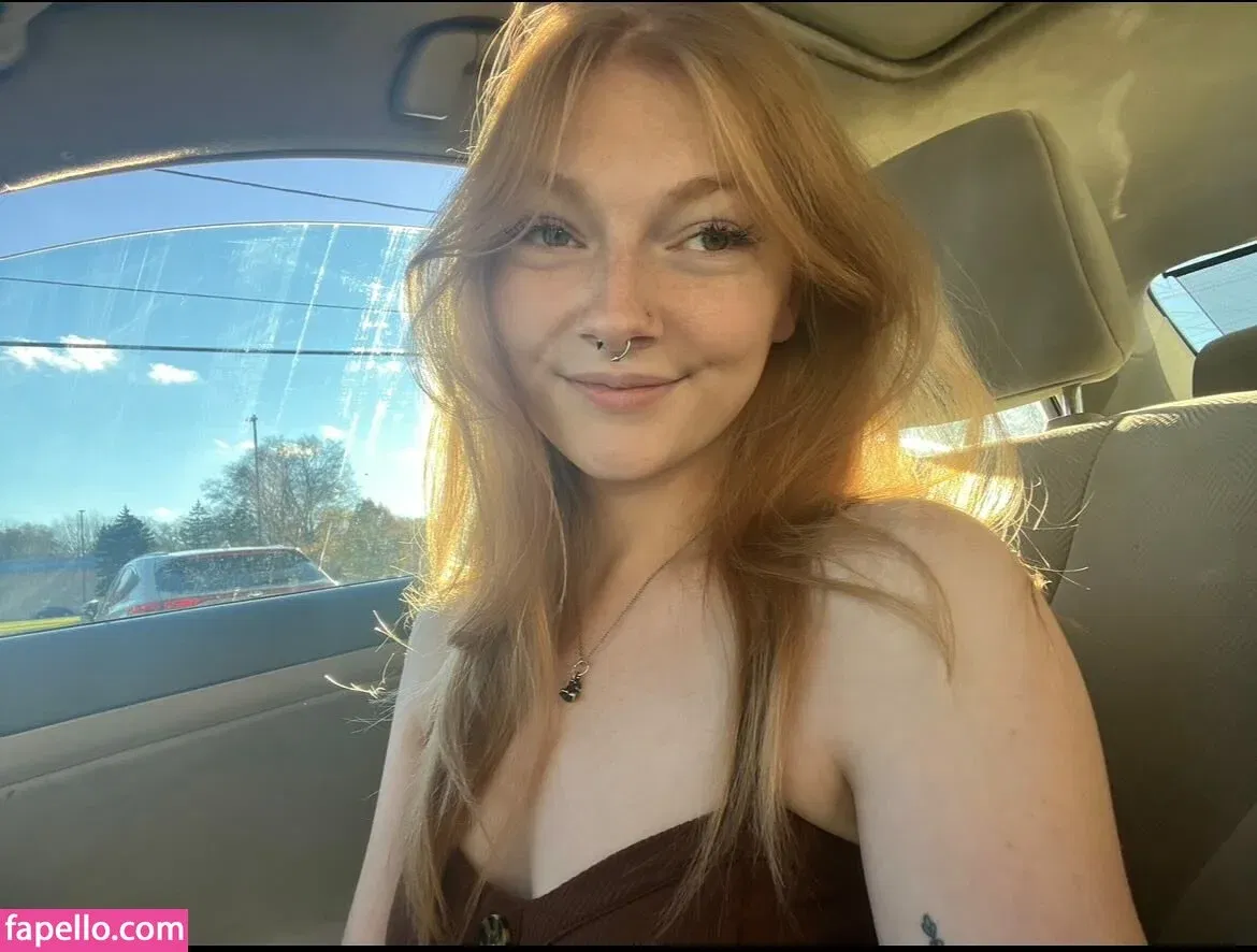 React GirlsYT Onlyfans Photo Gallery 