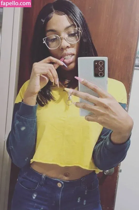 React GirlsYT Onlyfans Photo Gallery 