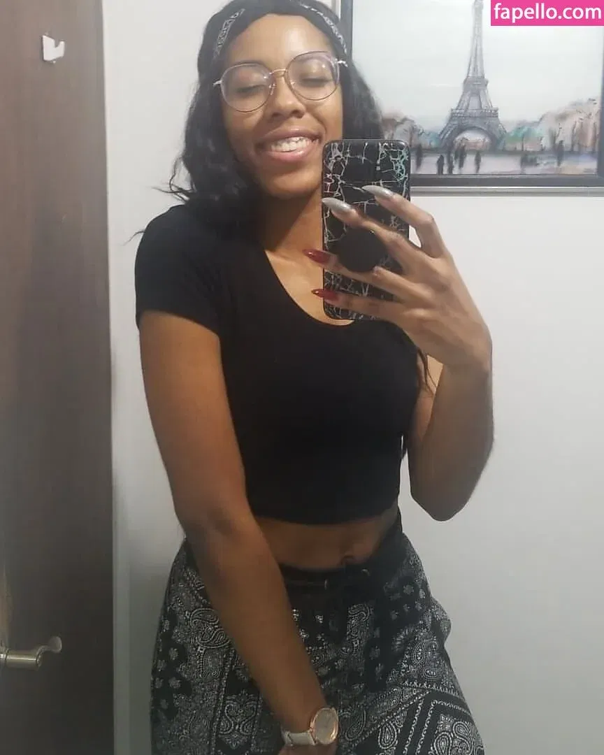 React GirlsYT Onlyfans Photo Gallery 