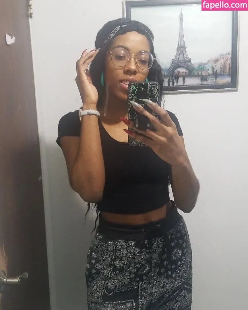 React GirlsYT Onlyfans Photo Gallery 