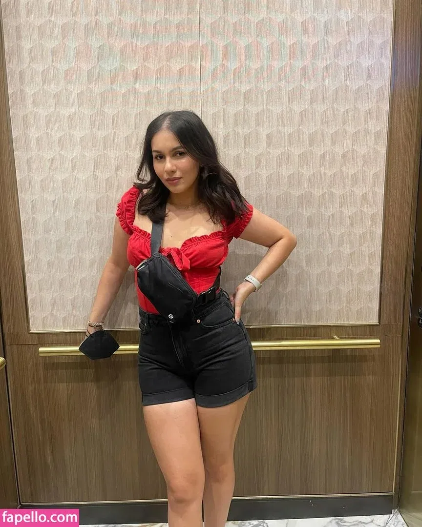 React GirlsYT Onlyfans Photo Gallery 