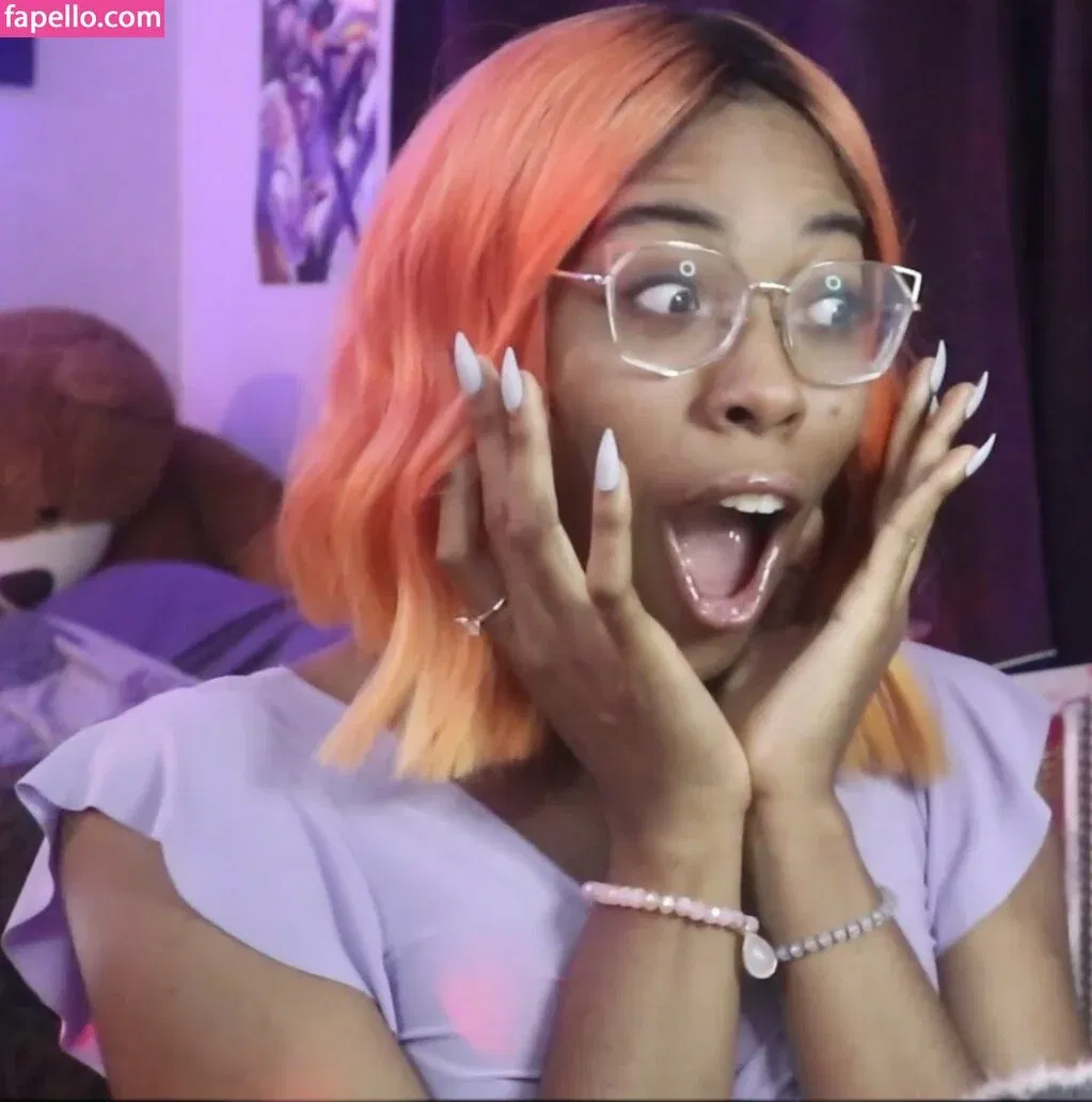 React GirlsYT Onlyfans Photo Gallery 