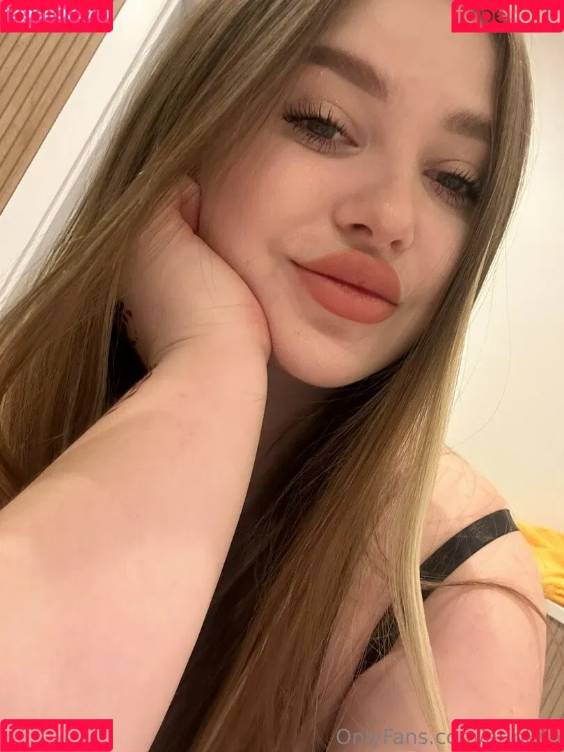 arinkoo Onlyfans Photo Gallery 