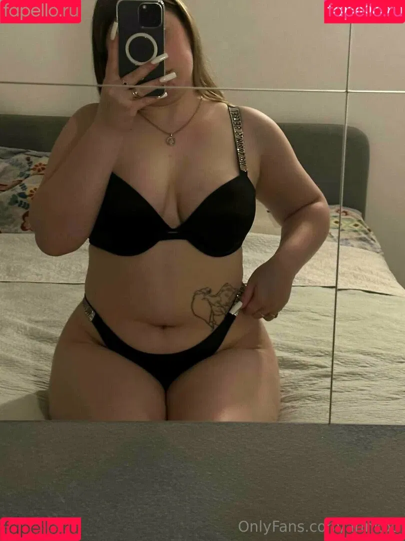 arinkoo Onlyfans Photo Gallery 