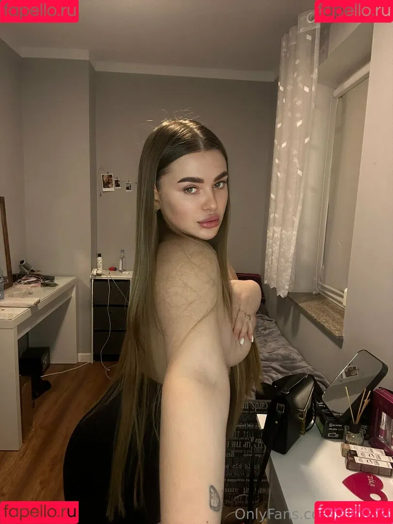arinkoo Onlyfans Photo Gallery 