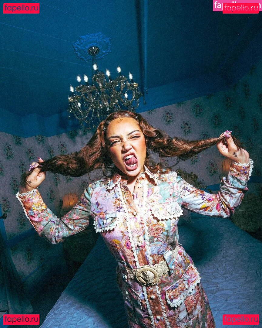 Avani Gregg Onlyfans Photo Gallery 