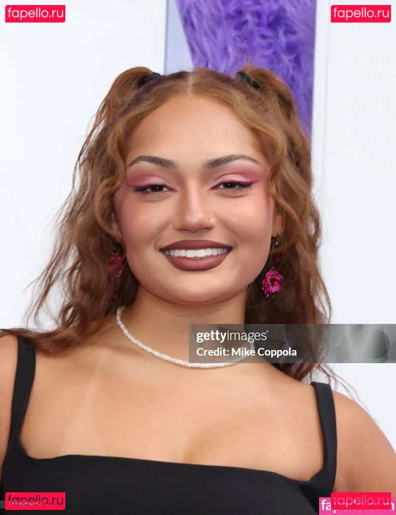 Avani Gregg Onlyfans Photo Gallery 