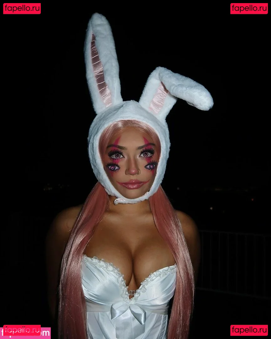 Avani Gregg Onlyfans Photo Gallery 