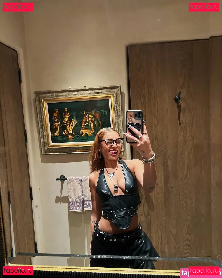 Avani Gregg Onlyfans Photo Gallery 