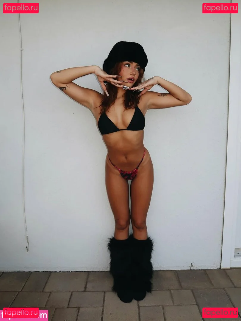 Avani Gregg Onlyfans Photo Gallery 