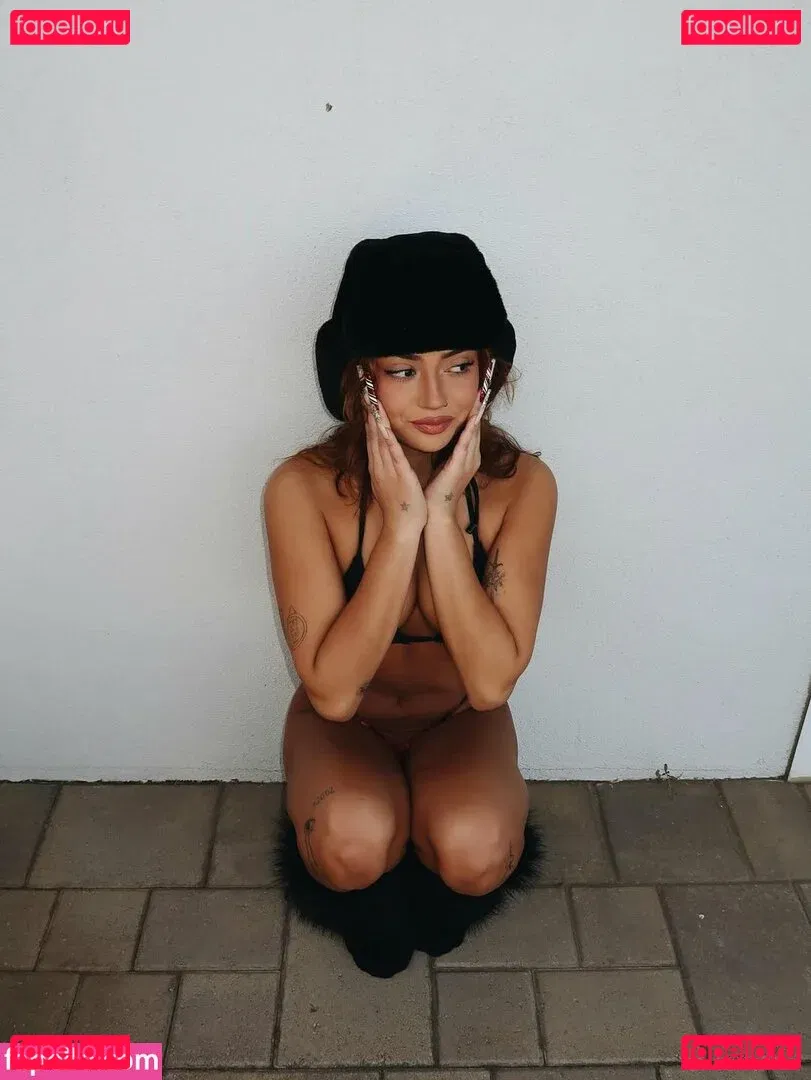 Avani Gregg Onlyfans Photo Gallery 