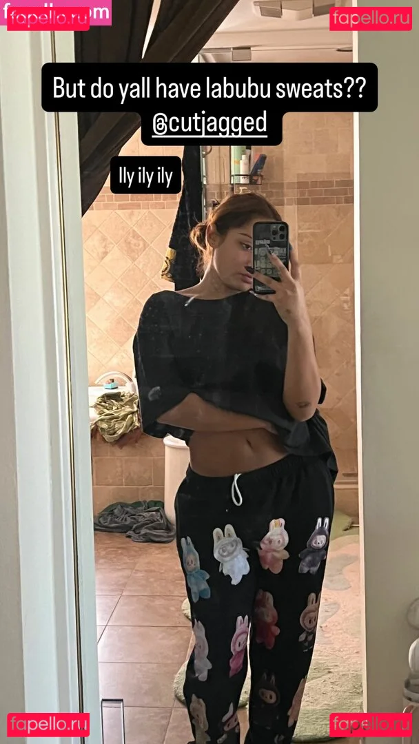 Avani Gregg Onlyfans Photo Gallery 