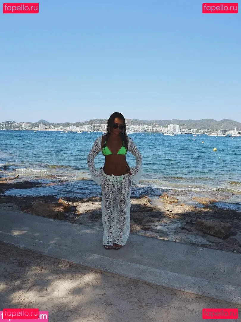 Avani Gregg Onlyfans Photo Gallery 