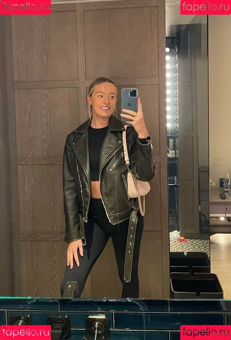 Mistress Cardi Onlyfans Photo Gallery 