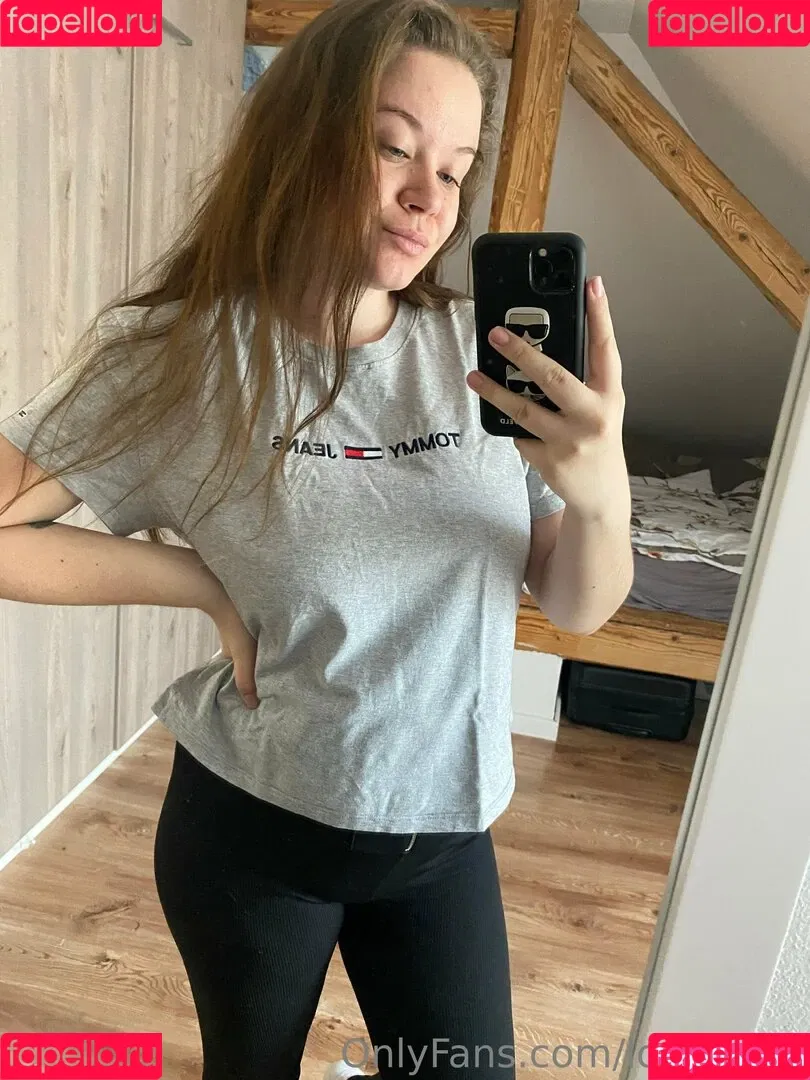 loryloveit Onlyfans Photo Gallery 