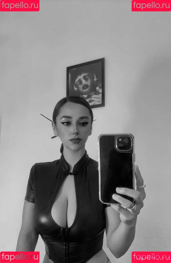 valeria.m.ar Onlyfans Photo Gallery 