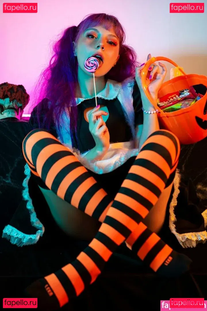 Melody Mew Onlyfans Photo Gallery 