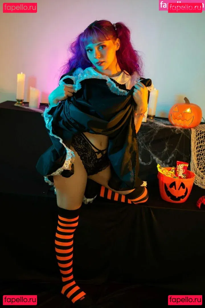 Melody Mew Onlyfans Photo Gallery 