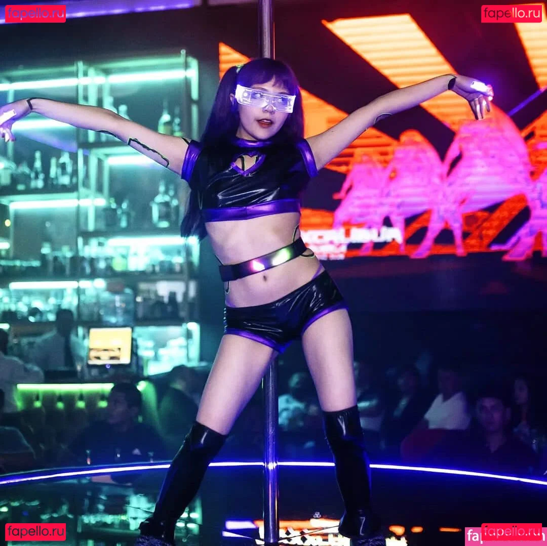 Melody Mew Onlyfans Photo Gallery 