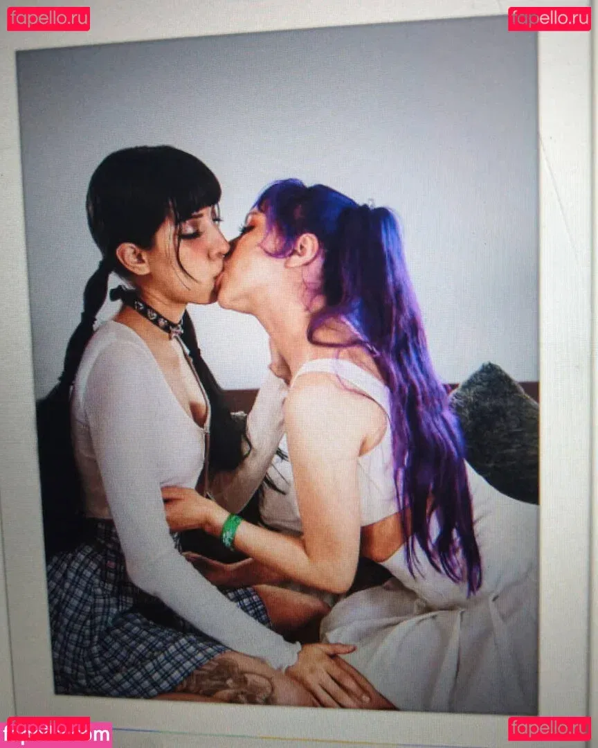 Melody Mew Onlyfans Photo Gallery 