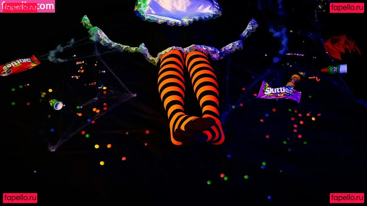 Melody Mew Onlyfans Photo Gallery 