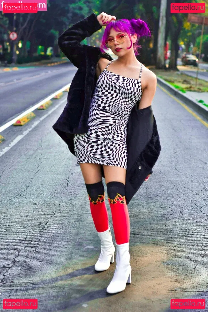 Melody Mew Onlyfans Photo Gallery 