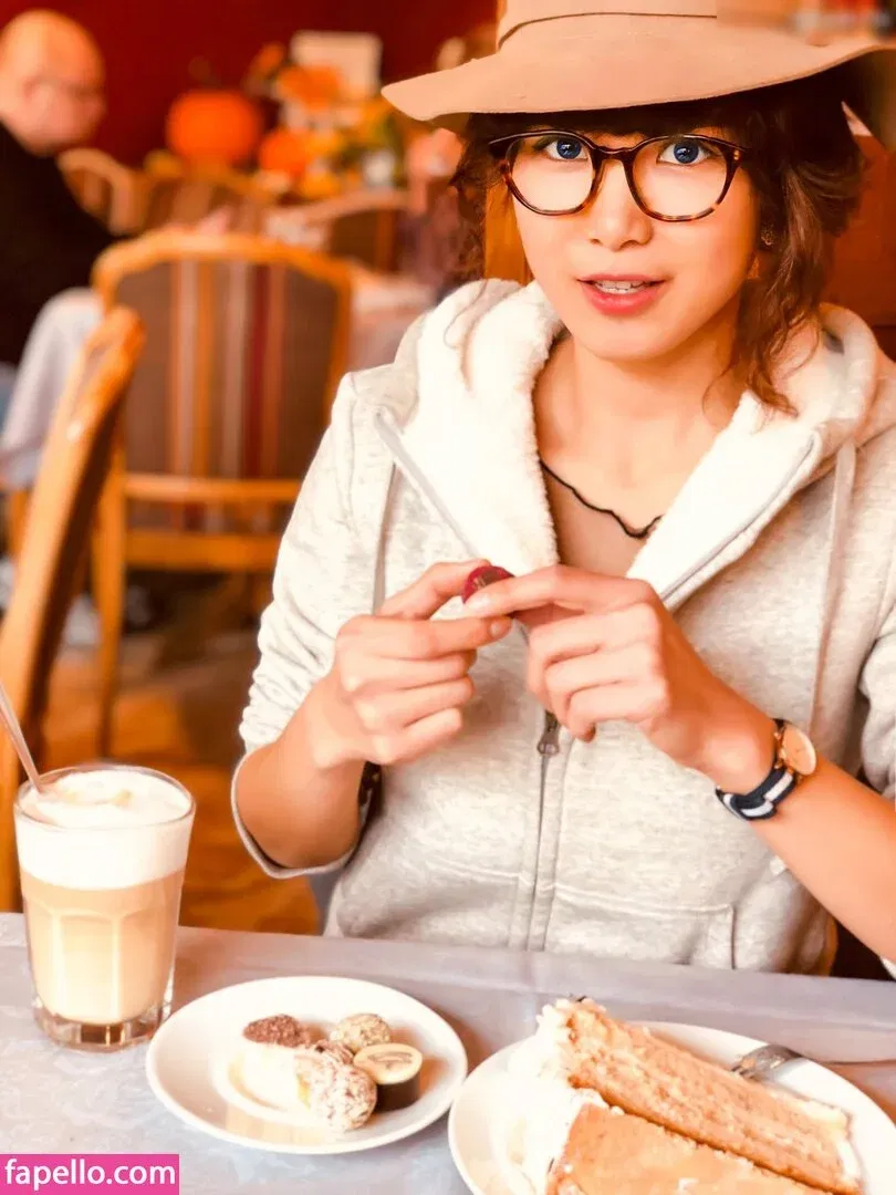 Petsha Onlyfans Photo Gallery 