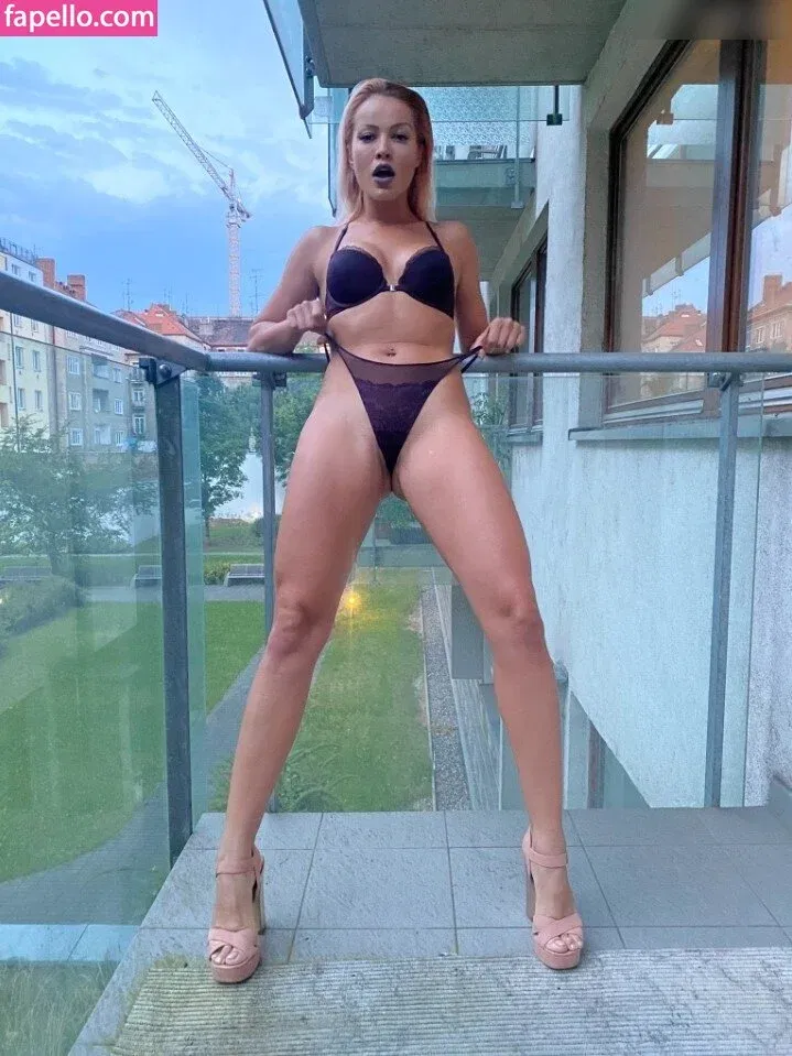 Cherry Kiss Onlyfans Photo Gallery 