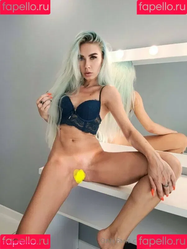chloe_lust Onlyfans Photo Gallery 