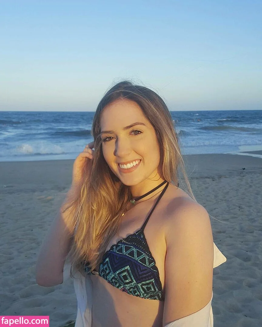 Larissa Darhuber Nude Onlyfans Photo 33