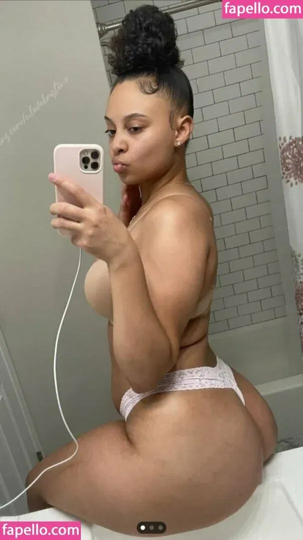 ulovekristine Onlyfans Photo Gallery 