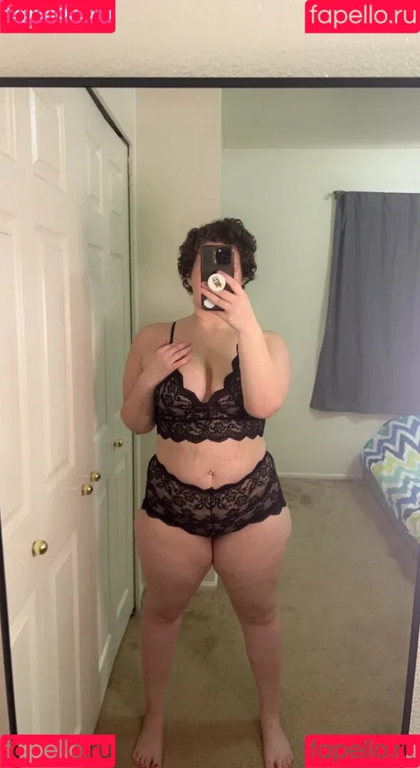 Nicole Babes 98 Onlyfans Photo Gallery 