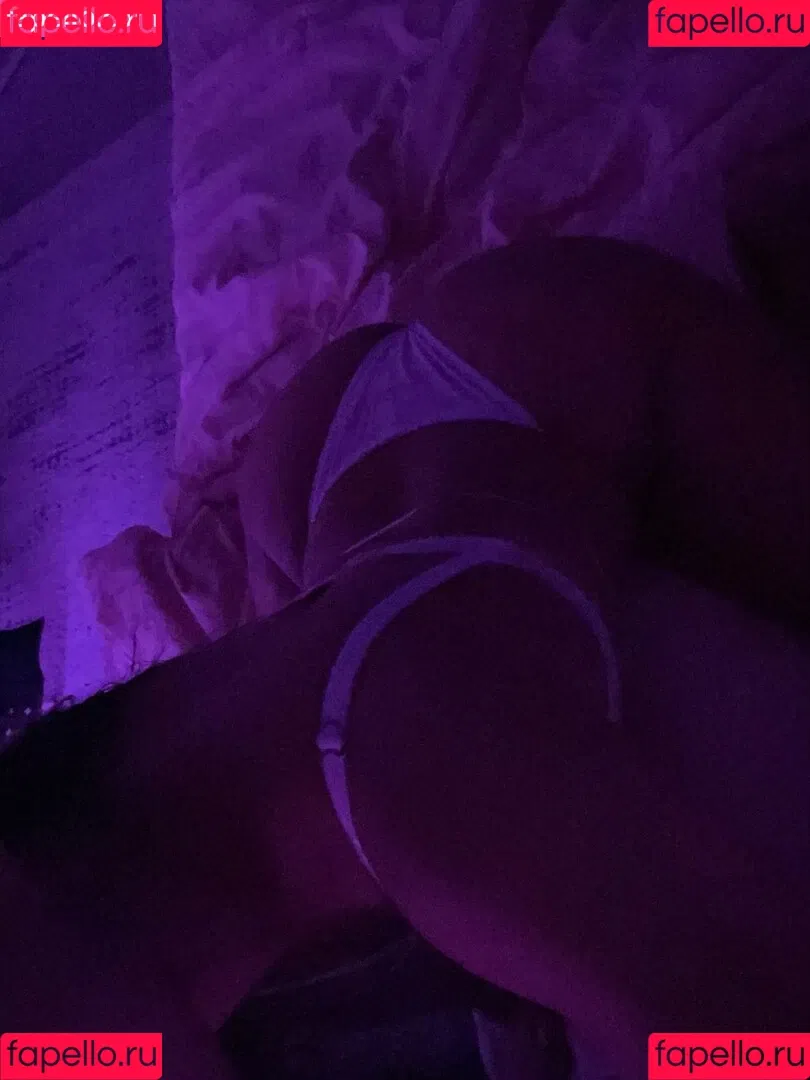 QueenSarai Onlyfans Photo Gallery 