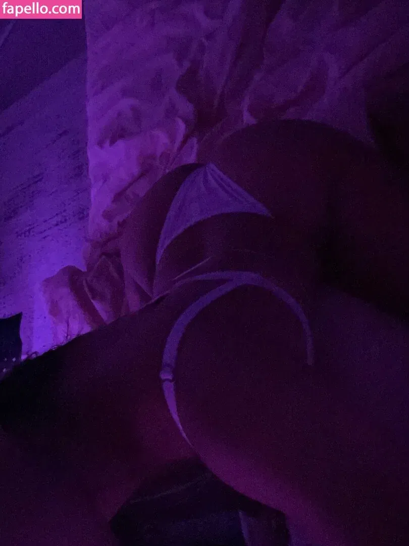 QueenSarai Onlyfans Photo Gallery 