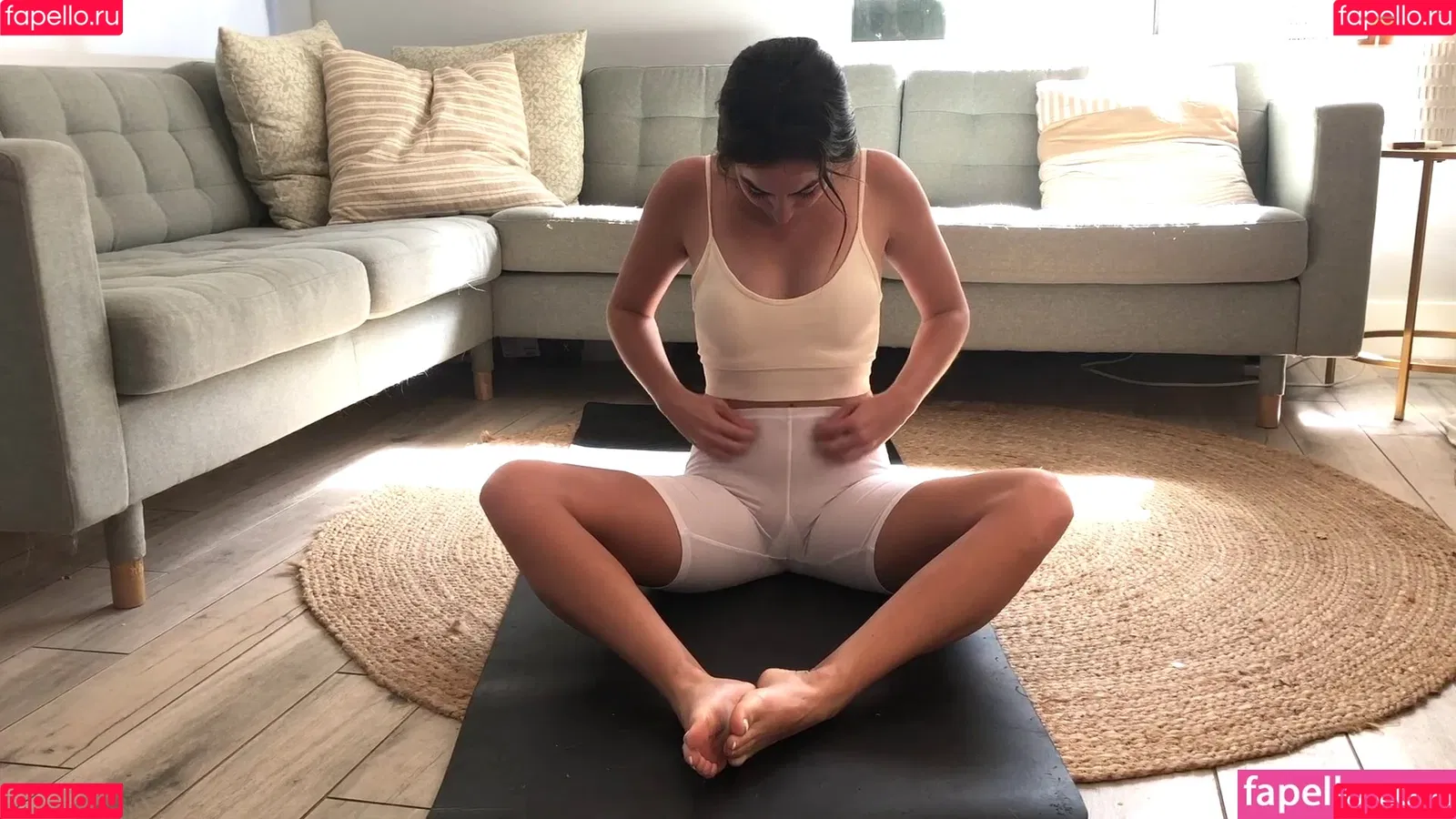 Miss Bell ASMR Onlyfans Photo Gallery 