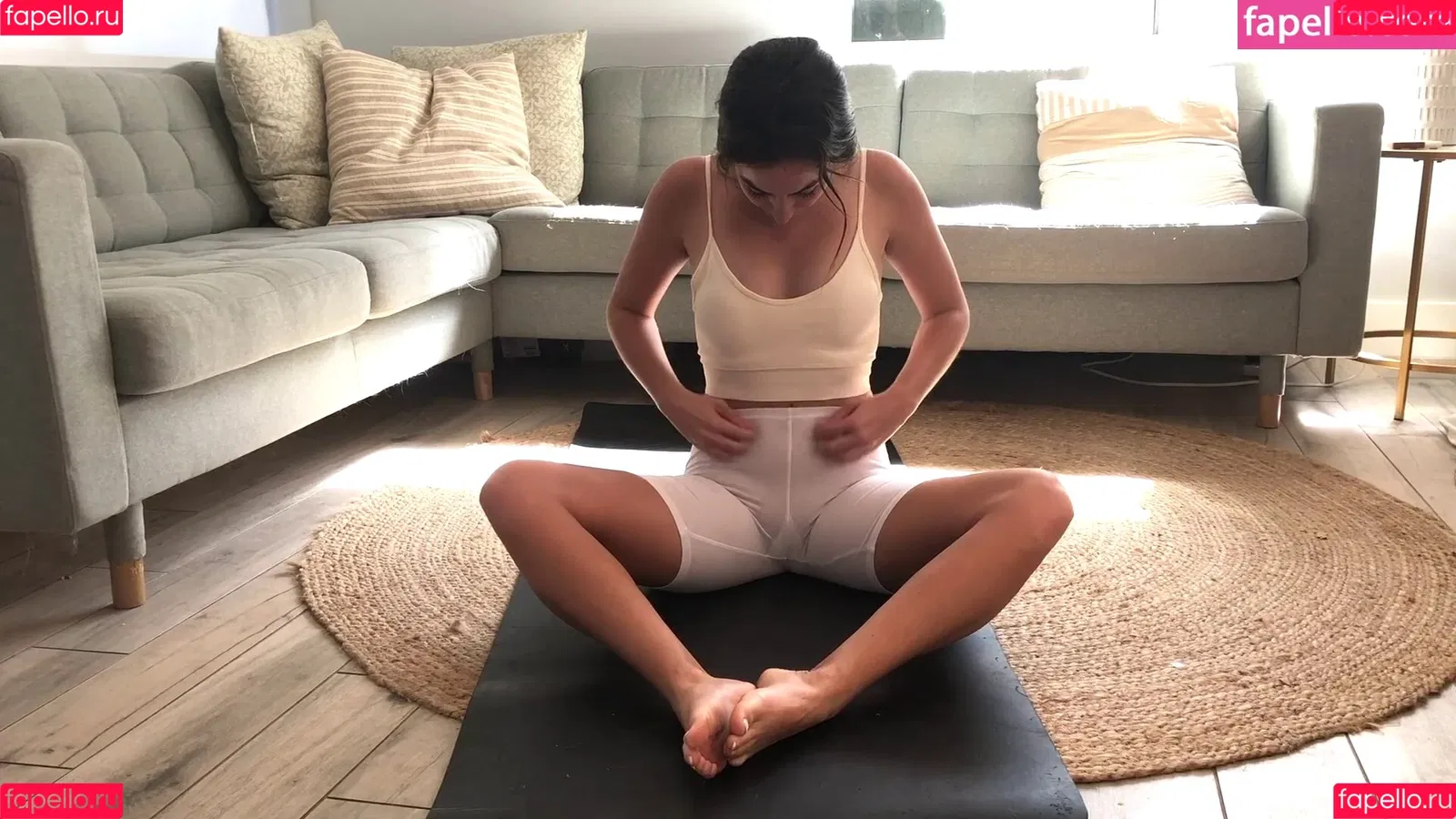 Miss Bell ASMR Onlyfans Photo Gallery 