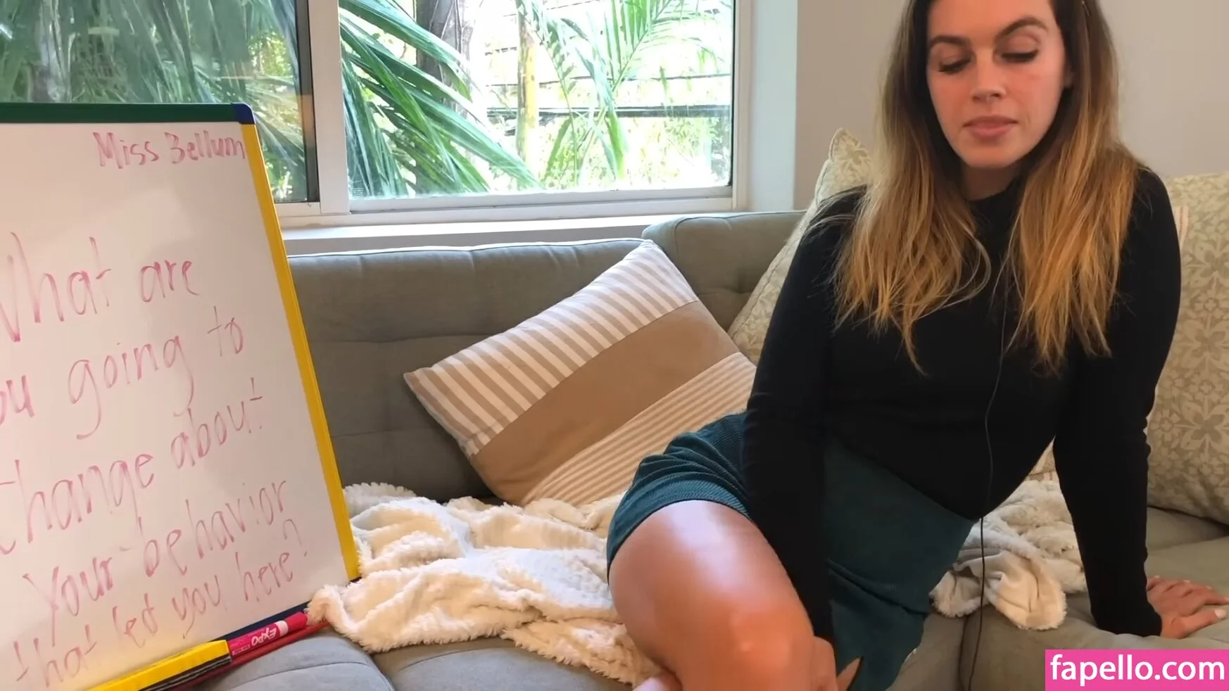 Miss Bell ASMR Onlyfans Photo Gallery 