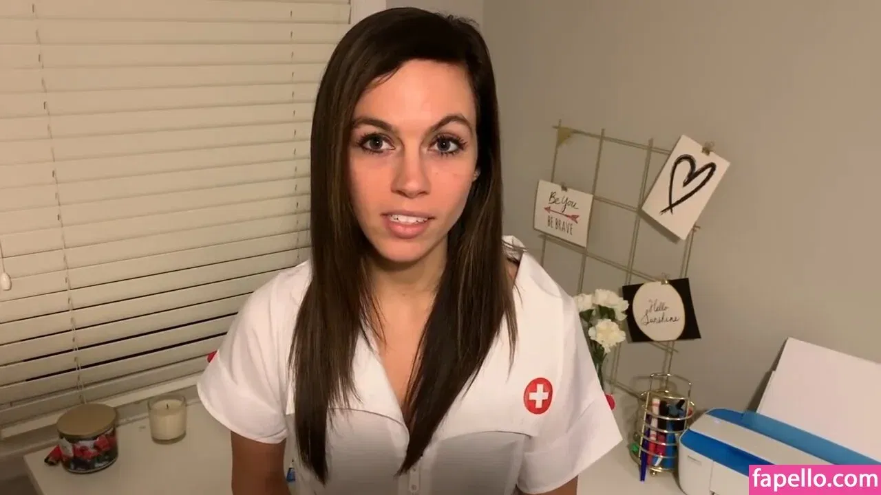 Miss Bell ASMR Onlyfans Photo Gallery 