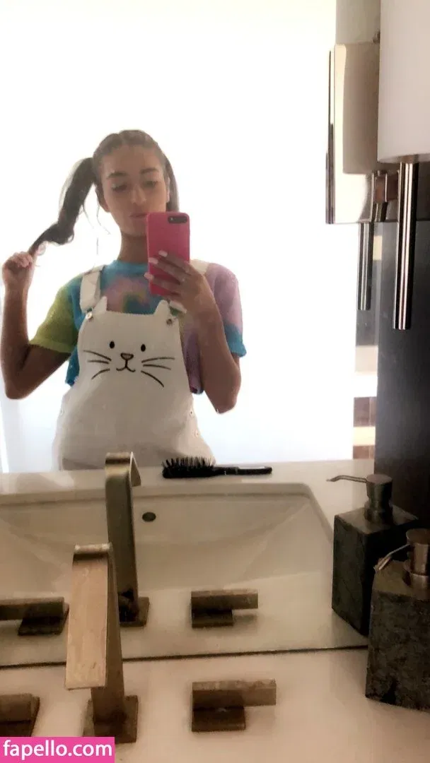 Emilywillisxx Onlyfans Photo Gallery 