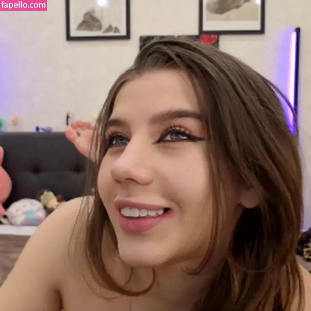 dolly_Jenie Onlyfans Photo Gallery 