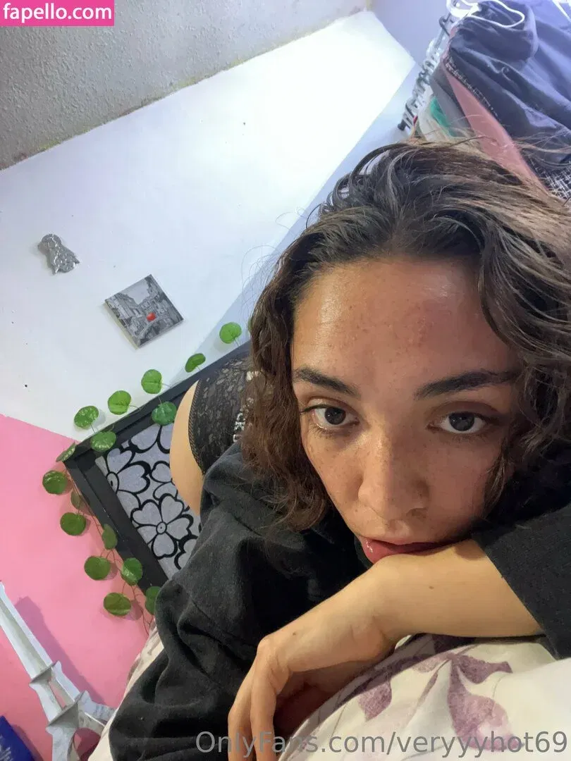 veryyyhot69 Onlyfans Photo Gallery 