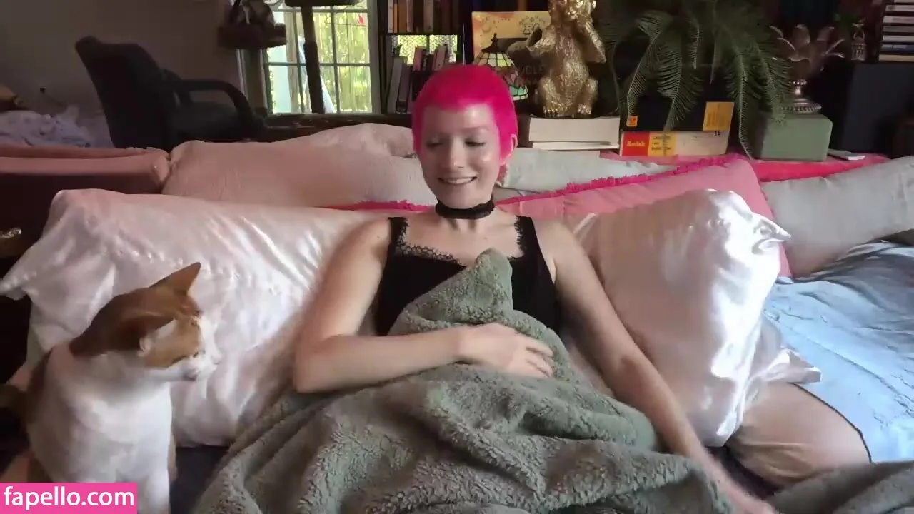 MoreThanWet Onlyfans Photo Gallery 