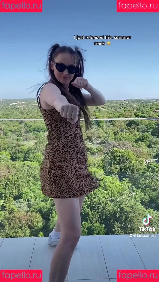 Larissa Rieß Onlyfans Photo Gallery 